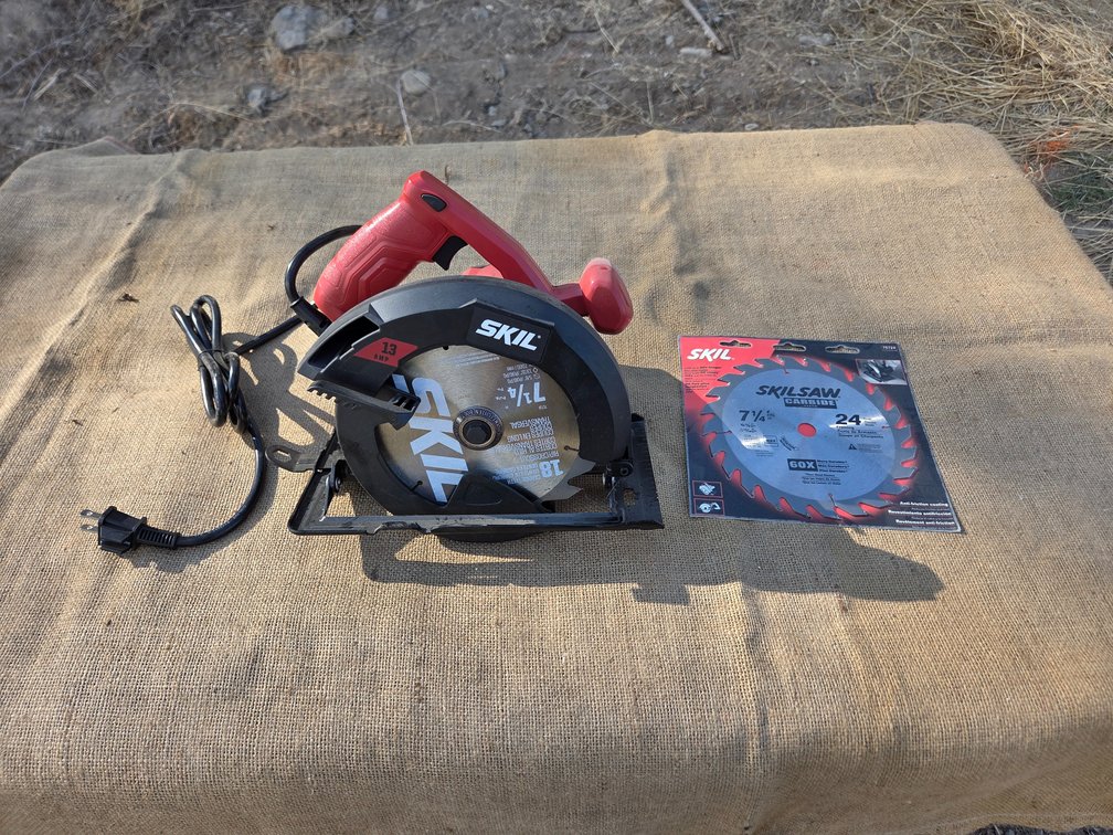 New Skil circular saw