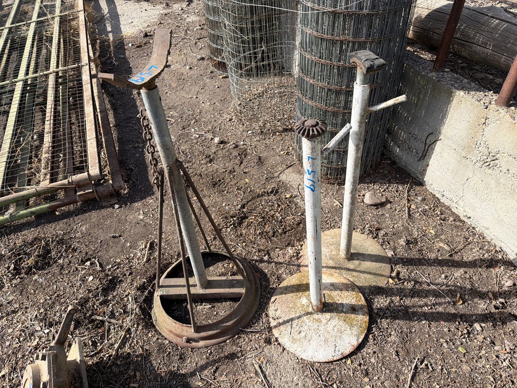 shop stands