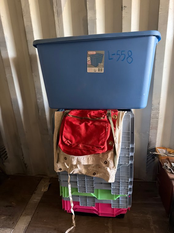 13 plastic totes