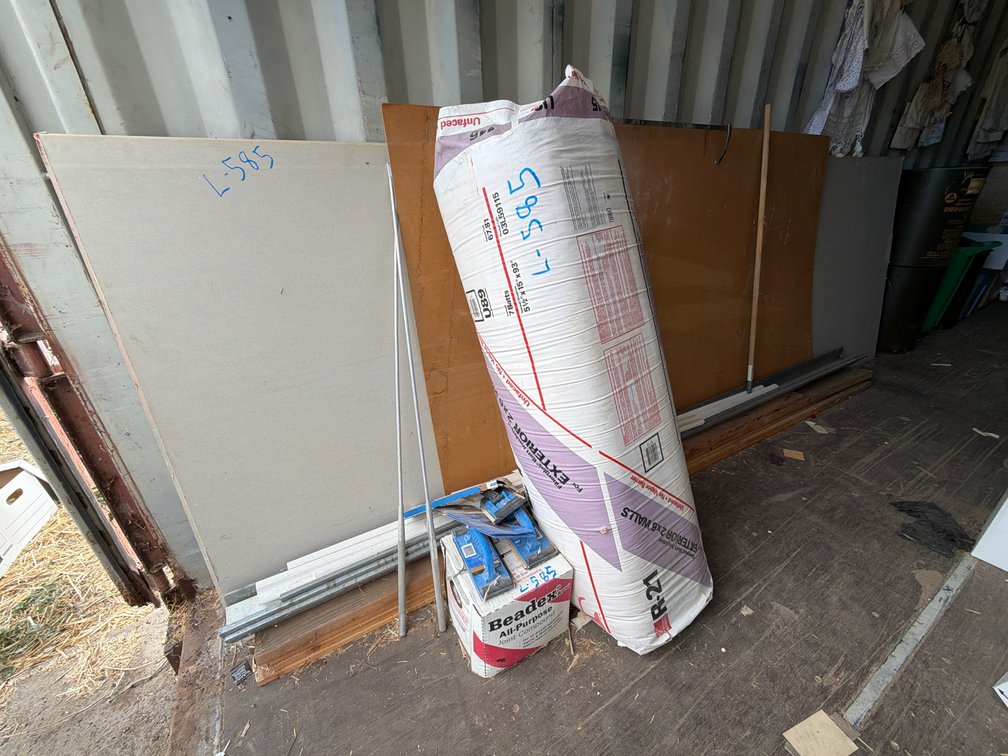 4 sheets 12'x⅝" sheet rock, mudd, sanders