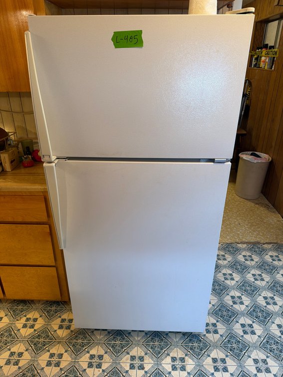Amana refrigerator freezer