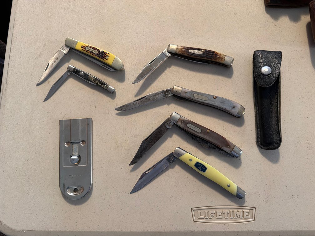 Old Timer, Buck, Henry, Case pocket knives