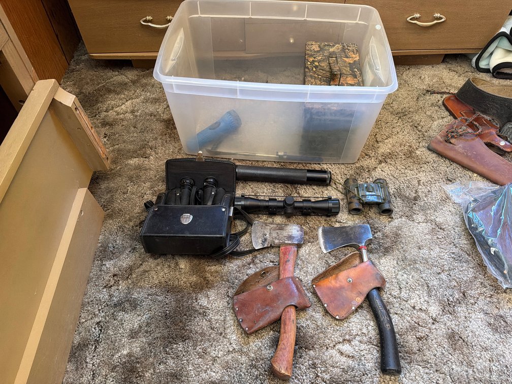 2 hatchets, sporting goods