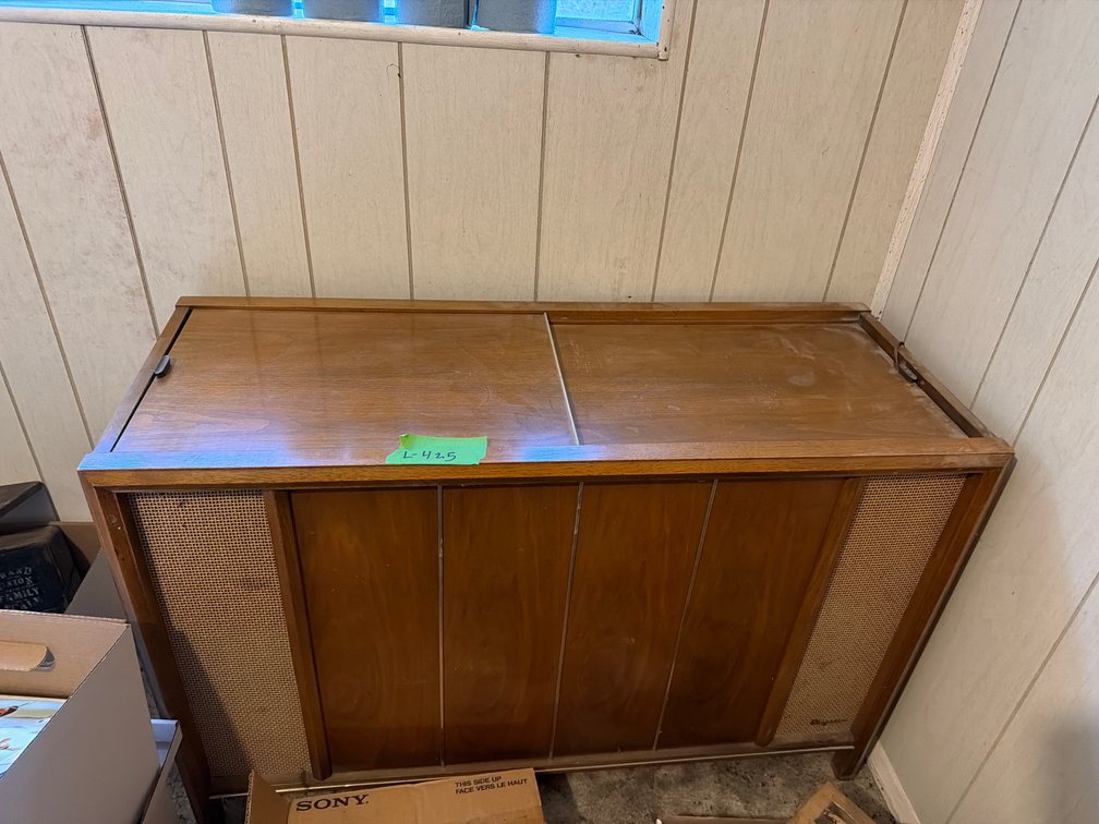console record player