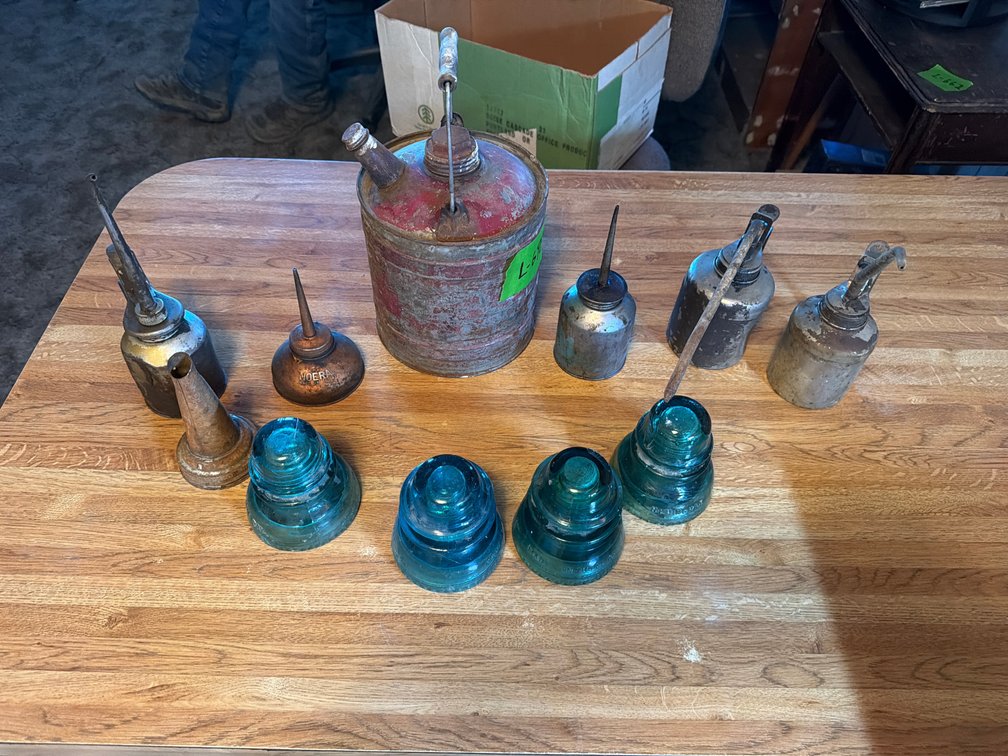 kerosene can, oil cans, insulators
