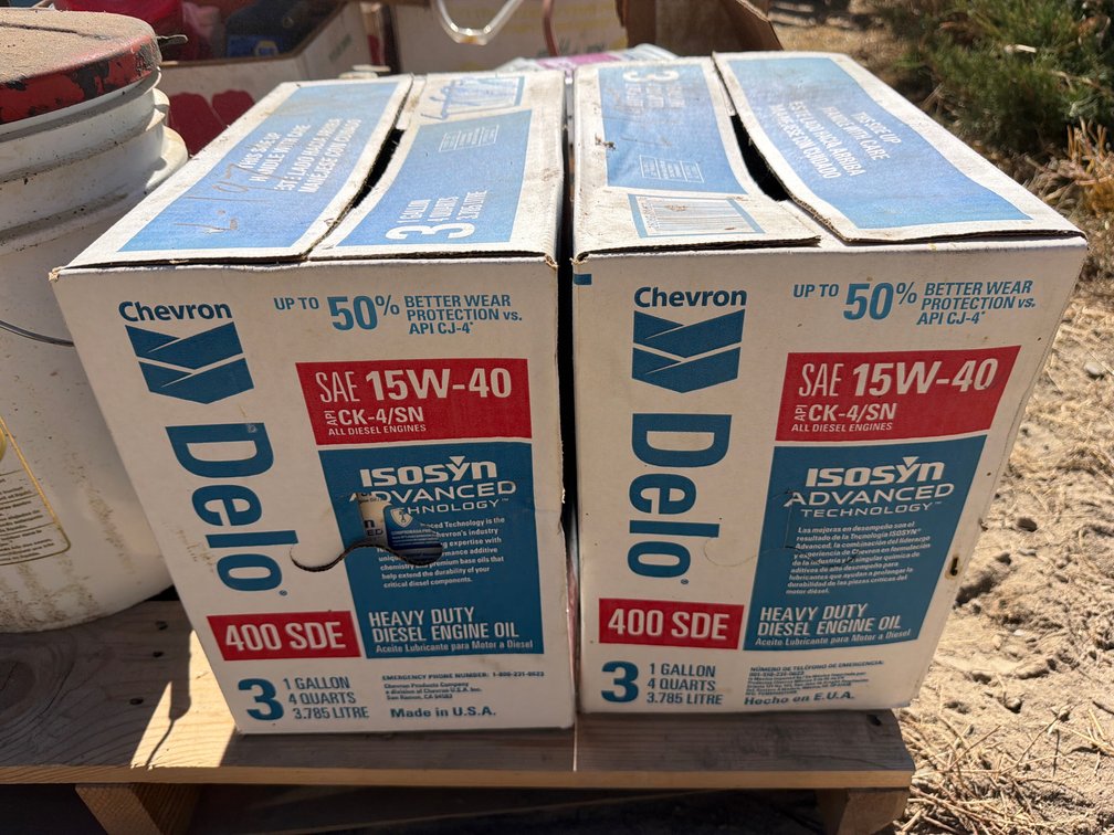 Delo 15-40 oil