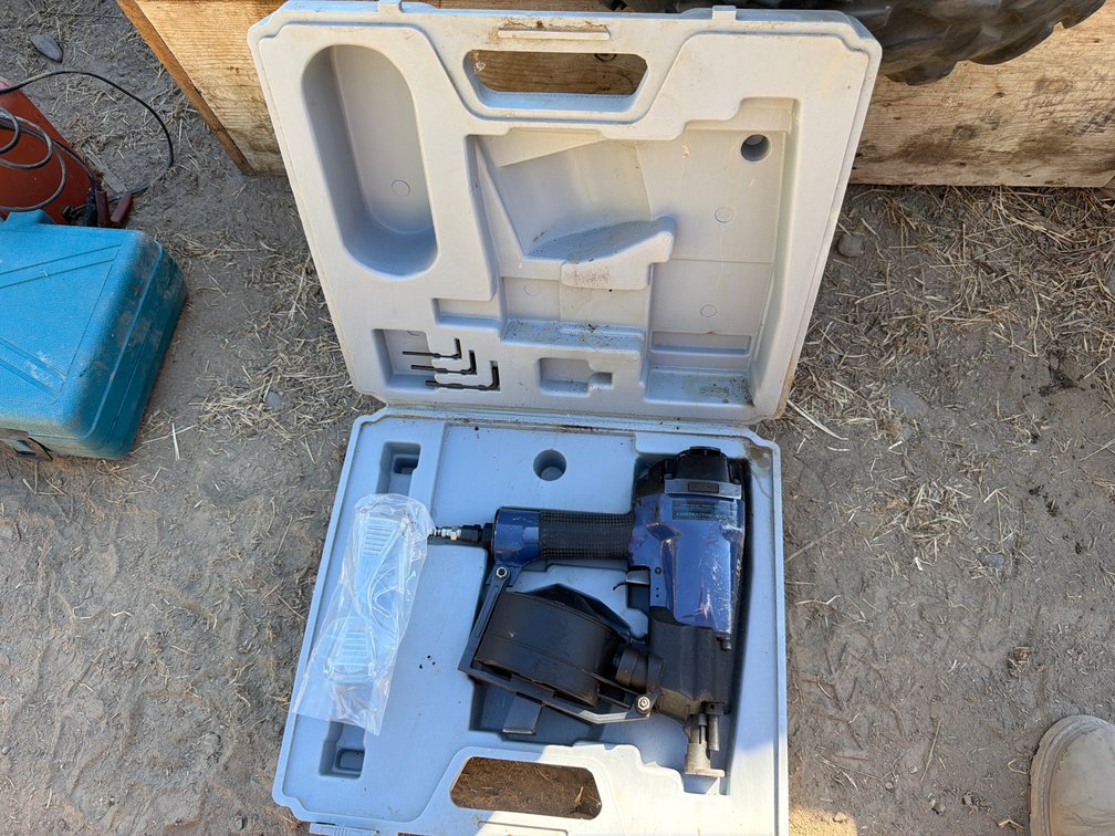 Central Pneumatic air roofing gun