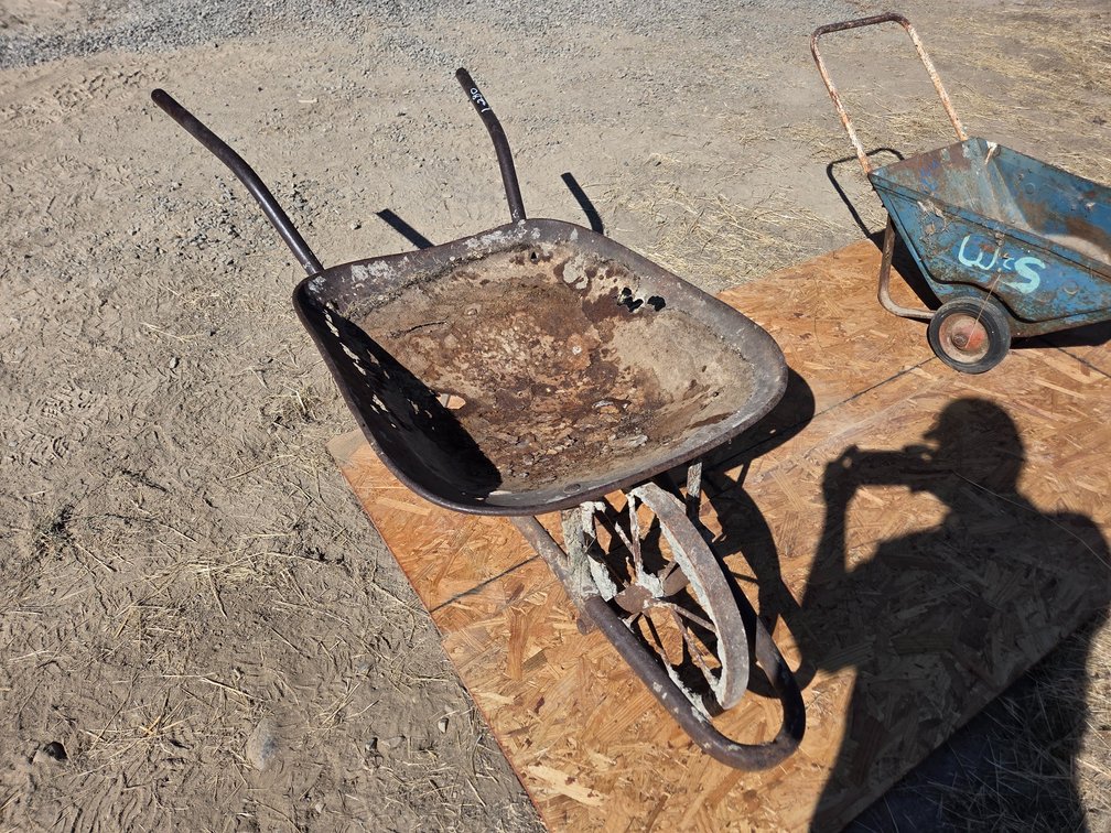 steel wheel barrow