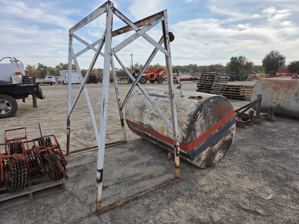 500gal fuel tank and stand