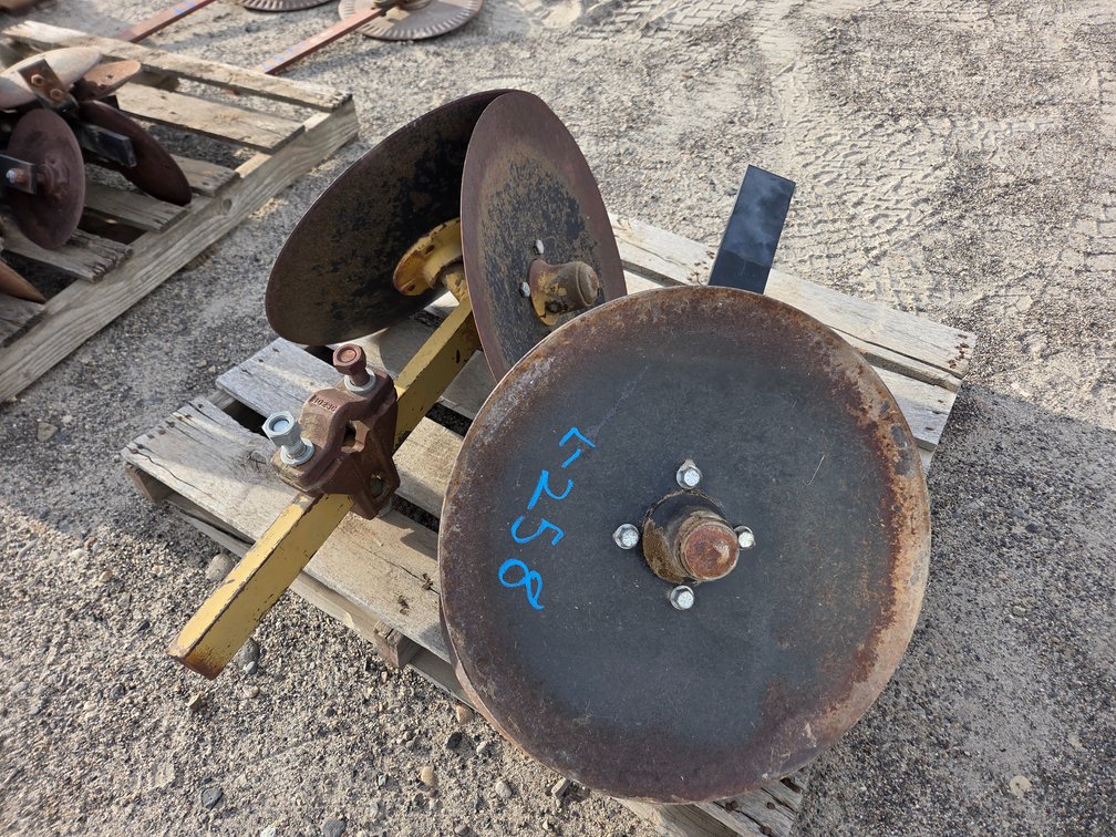 2- hilling discs