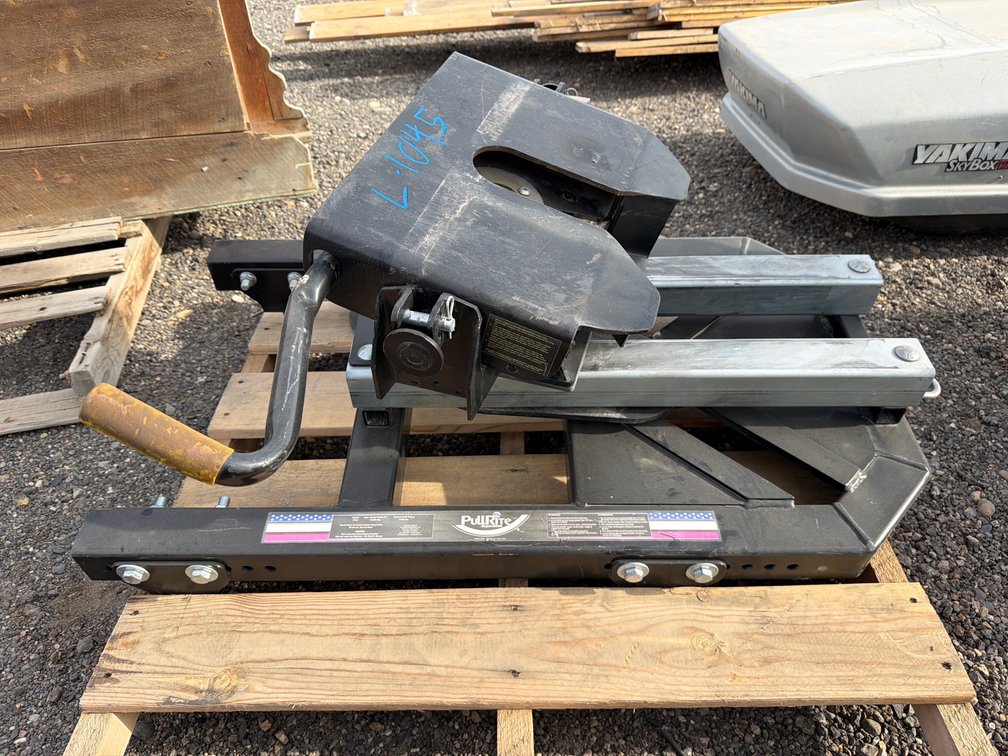 Pullrite 5th. wheel hitch