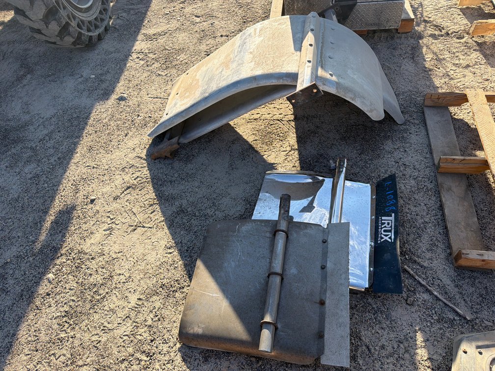 truck fenders and mud flaps