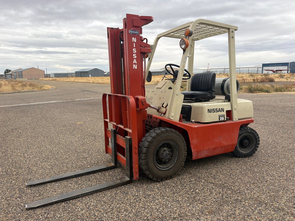 Nissan 20 forklift PF02A20