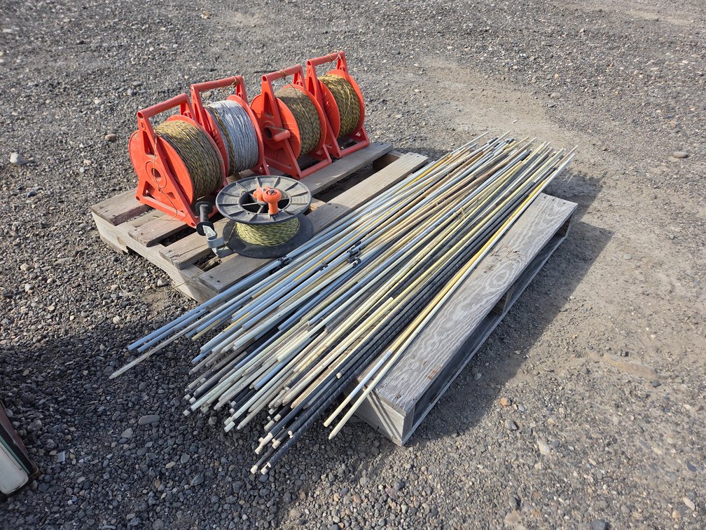 Electric fencing and stays