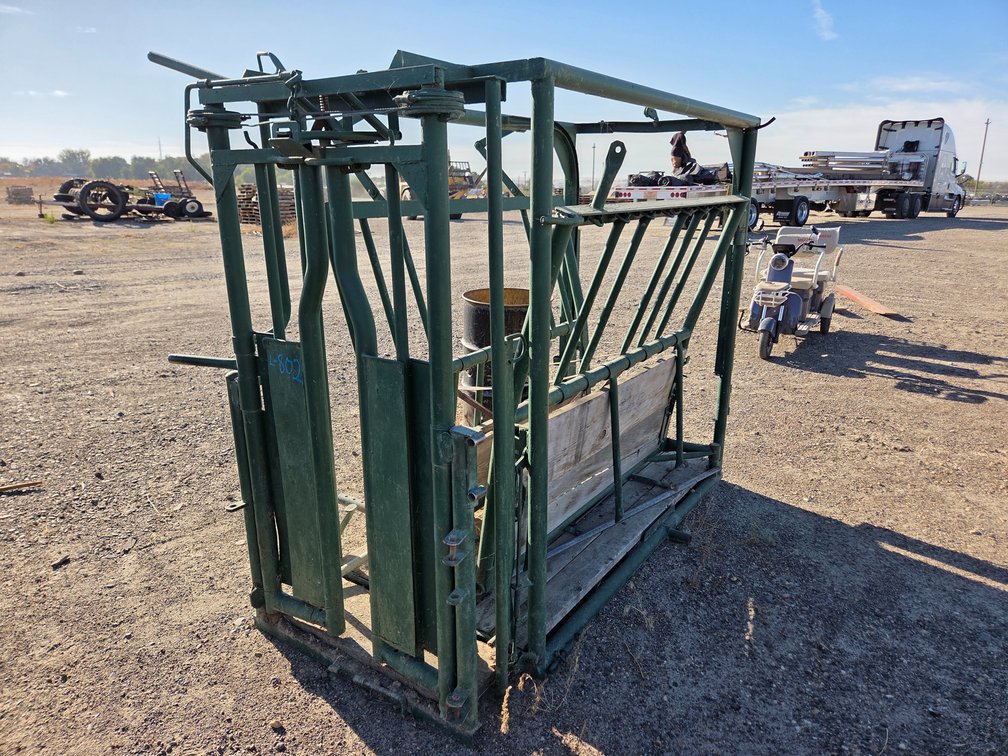 WW livestock chute