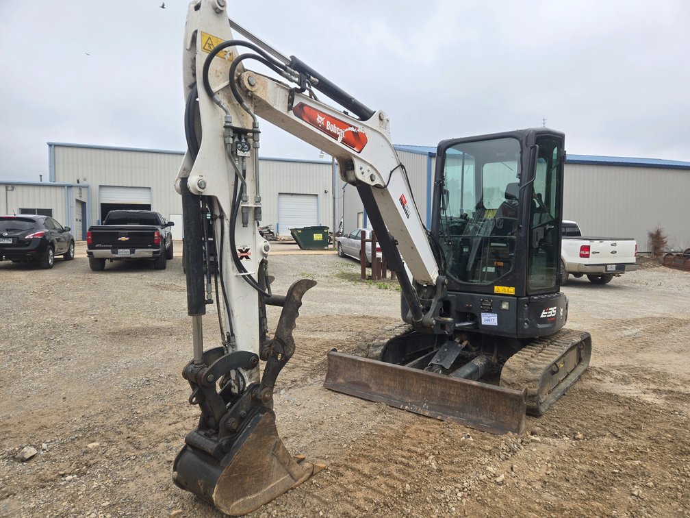 2022 Bobcat E35 Mini Excavator