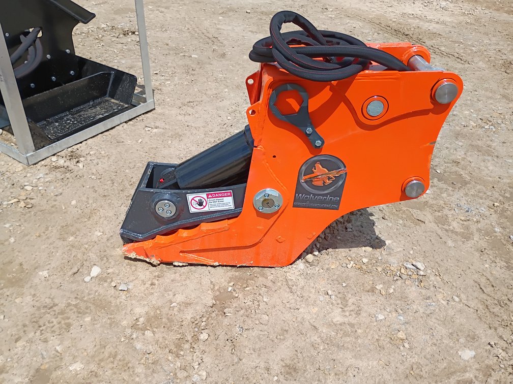 Wolverine Hydraulic Clamp Excavator Attachment