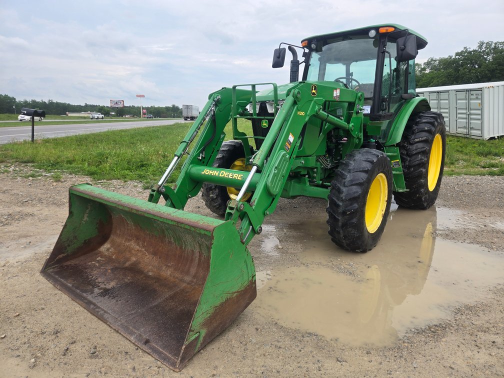 2015 John Deere 6105D Tractor