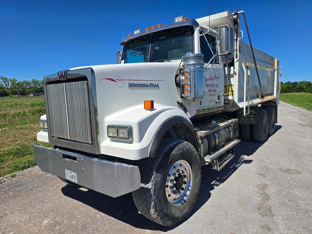 2020 Western Star 4900 Dump Truck