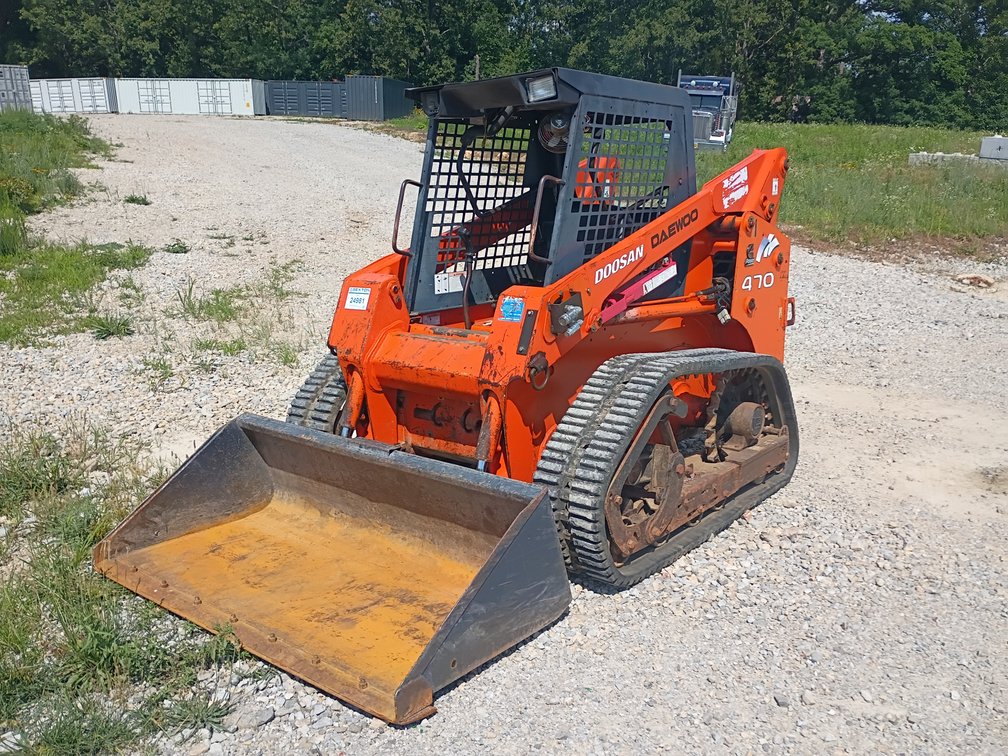 Doosan 470 Skid Steer