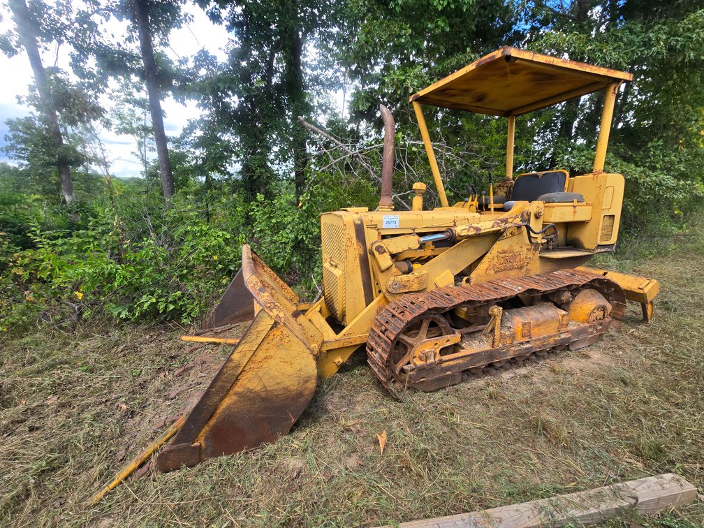 International TD6 Crawler Loader (nonrunner)