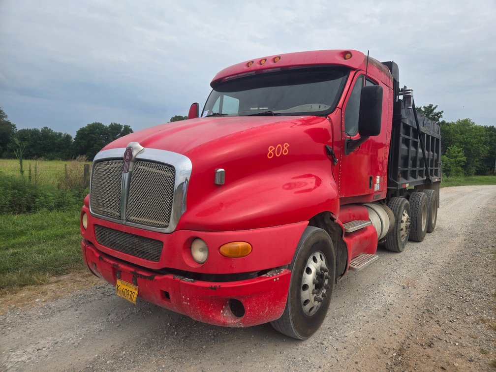 2007 Kenworth T2000 Tri Axle Dump Truck