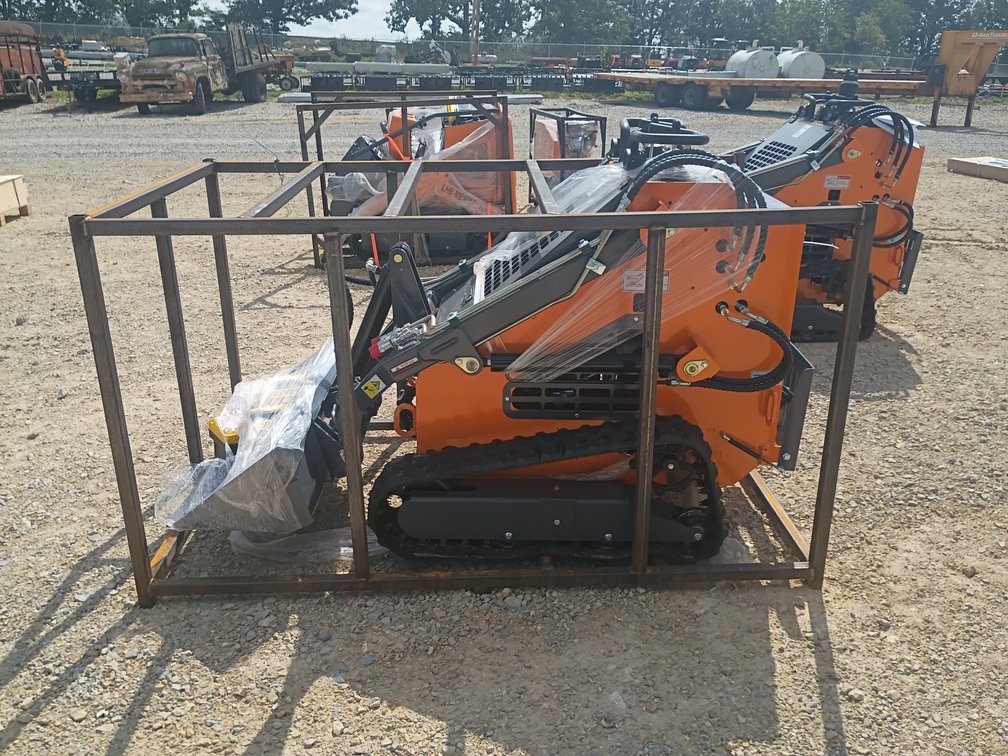 2026 Landhonor ME380 Mini Skid Steer