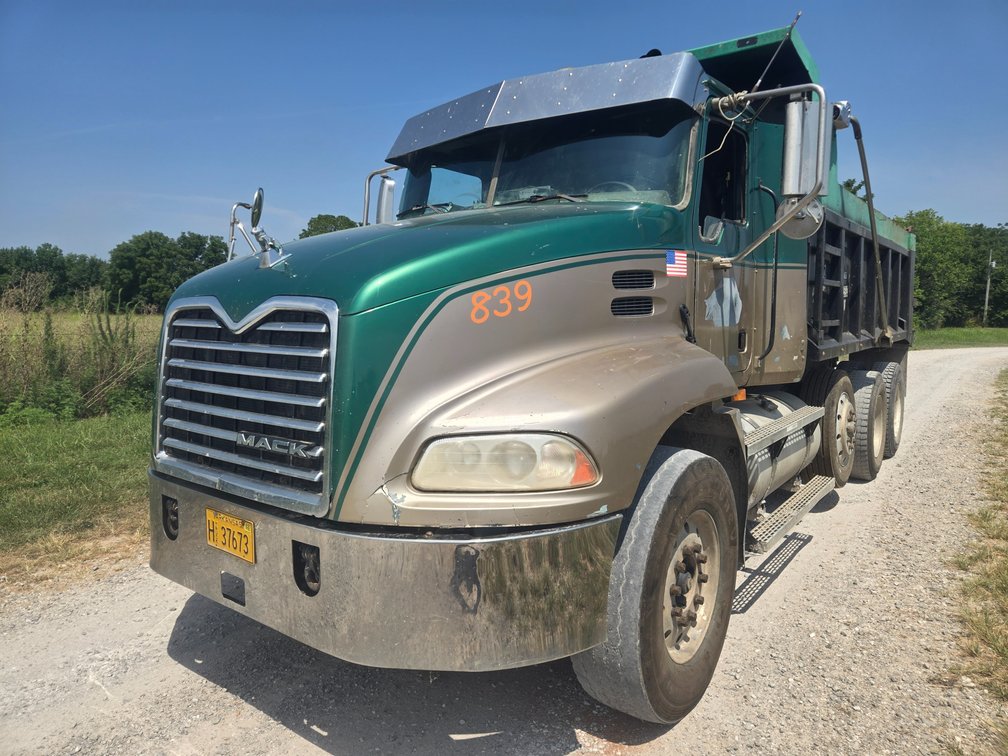 2005 Mack CX612 Vision Tri Axle Dump Truck