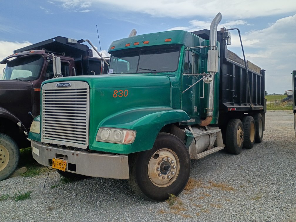 1995 Freightliner FLD120 Tri-axle Dump Truck (nonrunner)