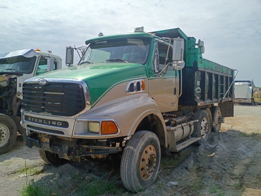 2008 Sterling L9500 Series Tri-axle Dump Truck (nonrunner)