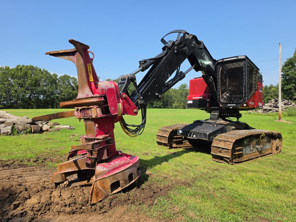 LT755D TimberPro Tracked Forestry Harvester