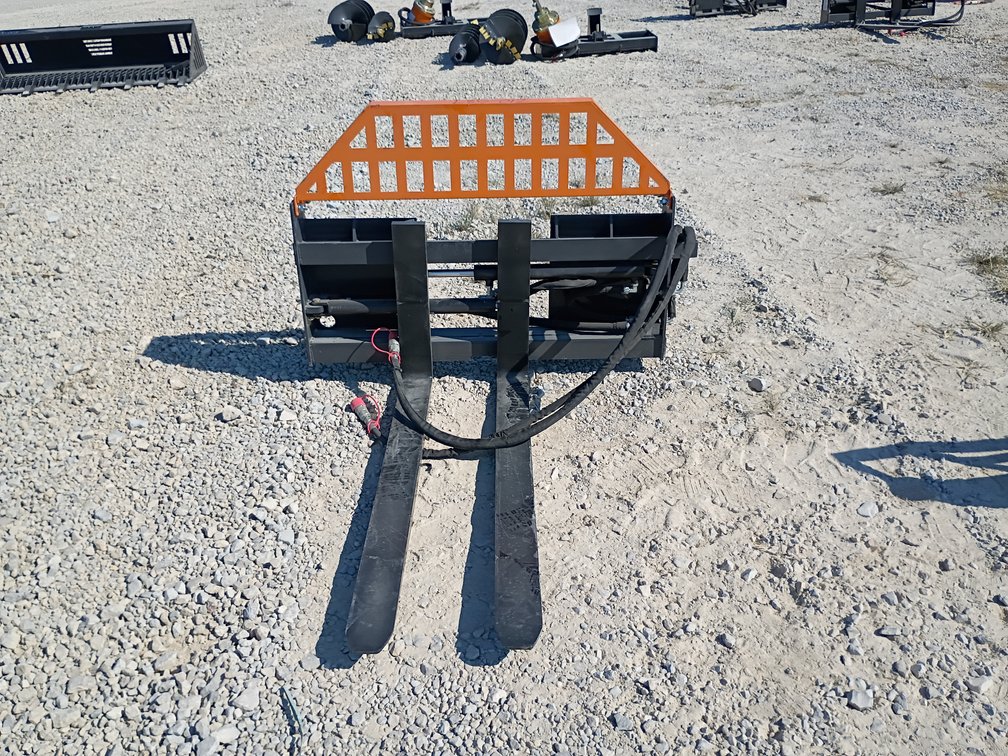Landhonor Hydraulic Pallet Fork Skid Steer Attachment
