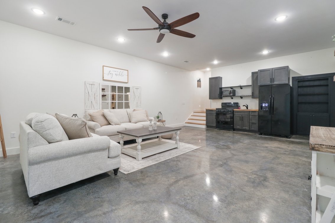 Image for Outstanding Real Estate Auction