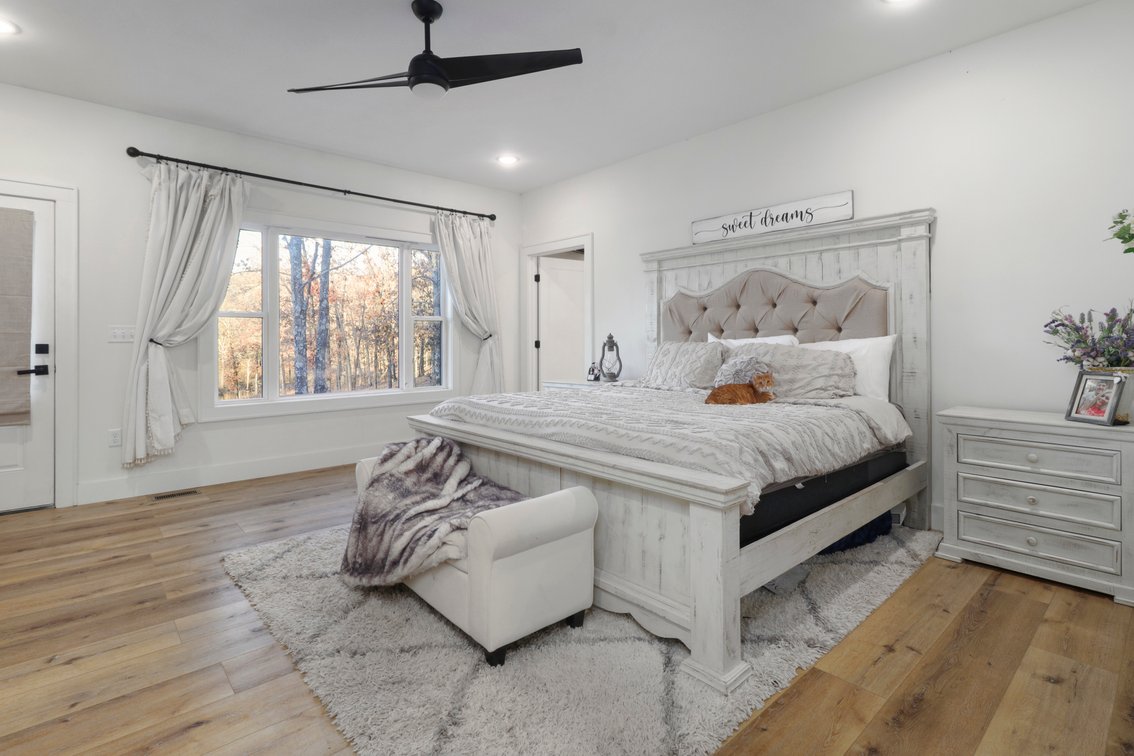 Image for Outstanding Real Estate Auction