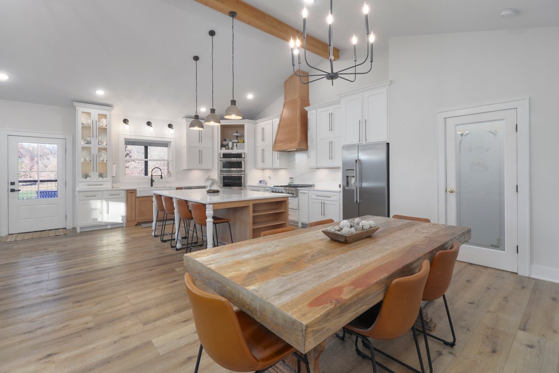 Image for Outstanding Real Estate Auction