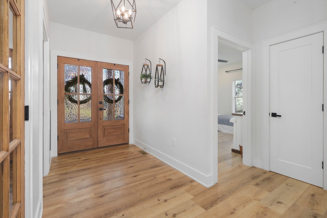 Image for Outstanding Real Estate Auction