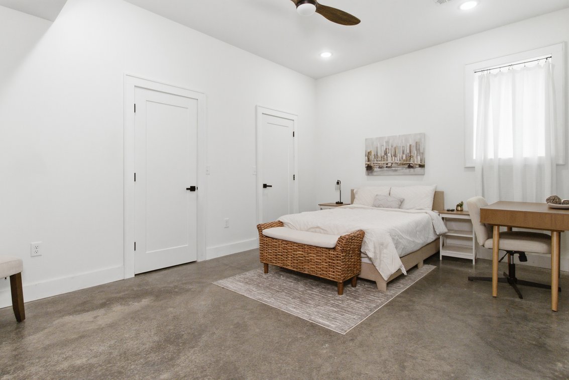 Image for Outstanding Real Estate Auction