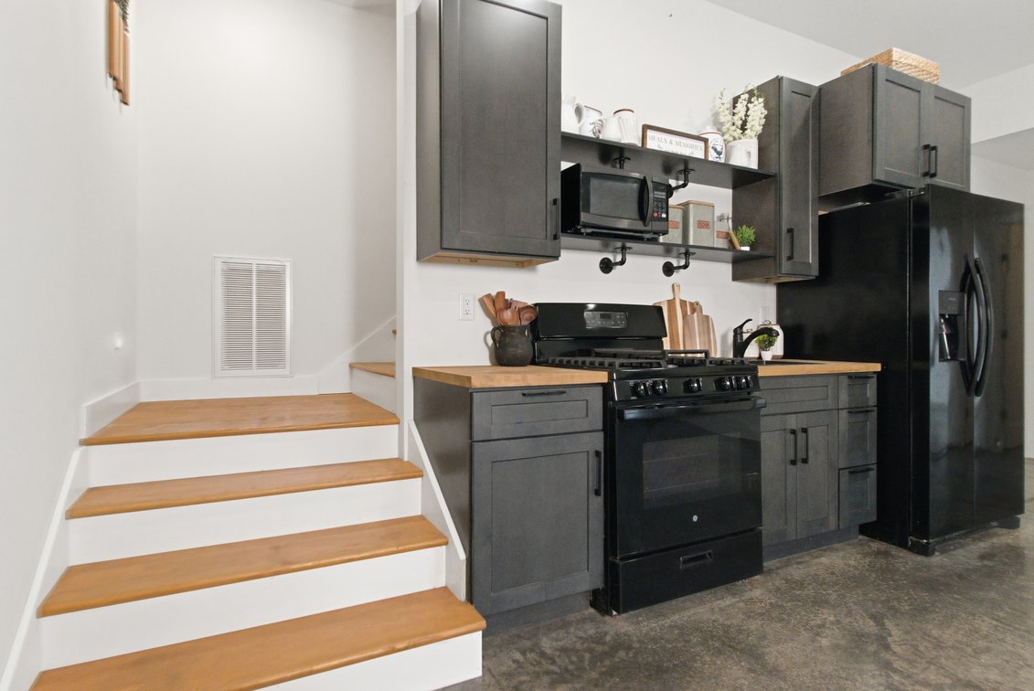 Image for Outstanding Real Estate Auction