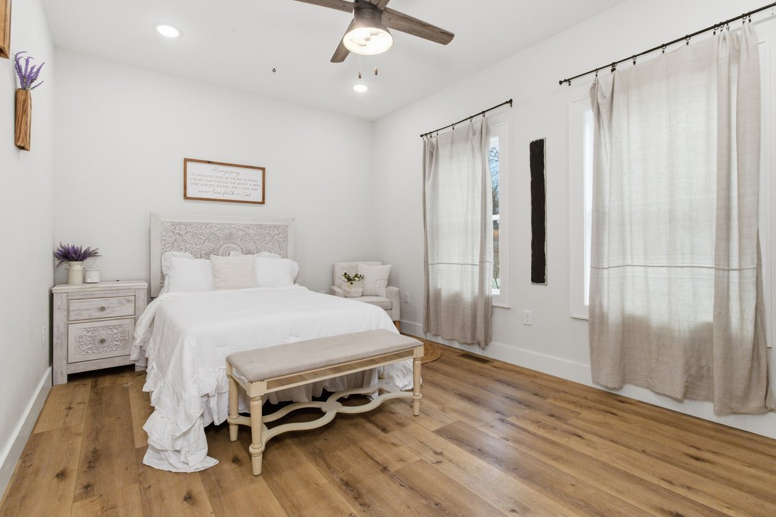 Image for Outstanding Real Estate Auction