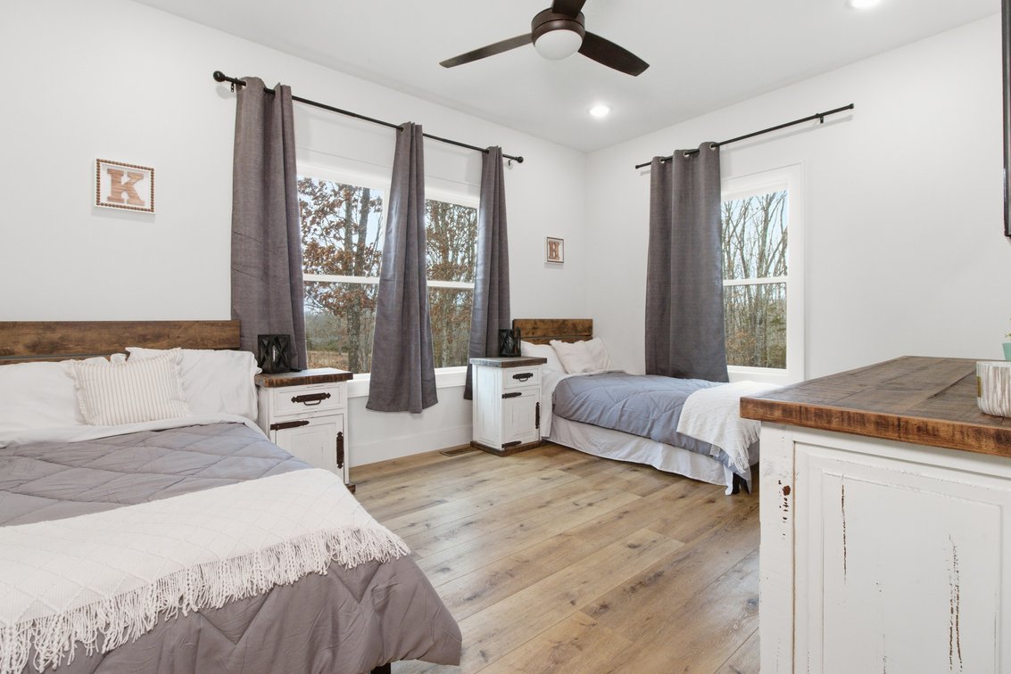 Image for Outstanding Real Estate Auction