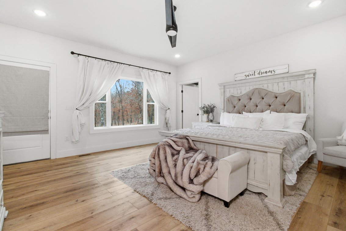 Image for Outstanding Real Estate Auction