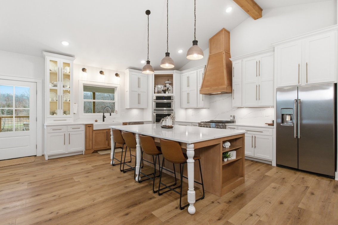 Image for Outstanding Real Estate Auction