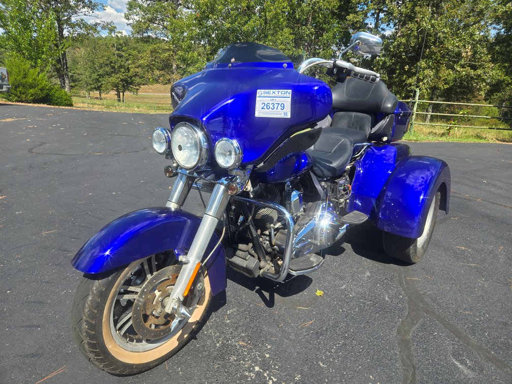 2012 Harley-Davidson FLHTCUTG Tricycle