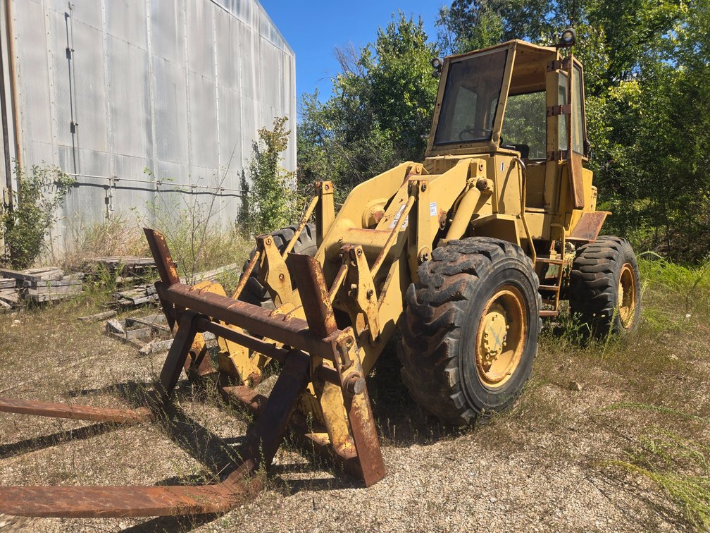 1980 Caterpillar 930 Wheel loader (nonrunner)
