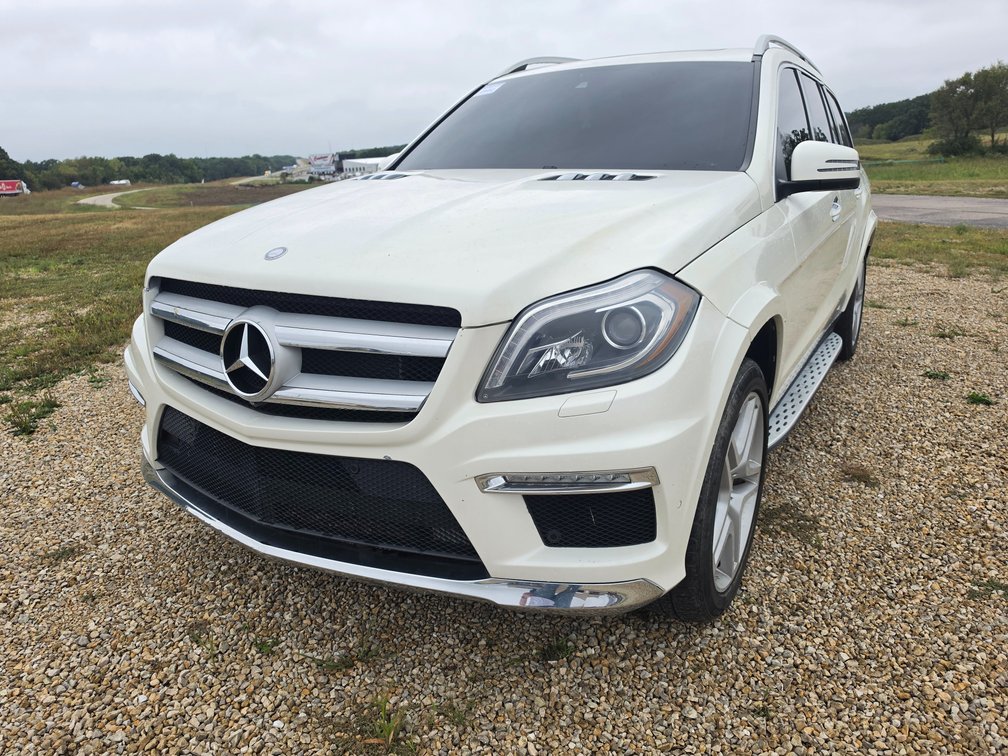 2015 Mercedes-Benz GL-Class Multipurpose Vehicle (MPV)