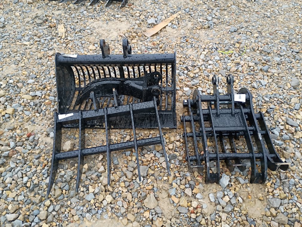 Future Mini Excavator Attachment Set