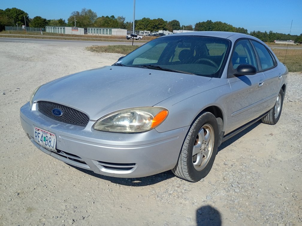 2005 Ford Taurus Passenger Car