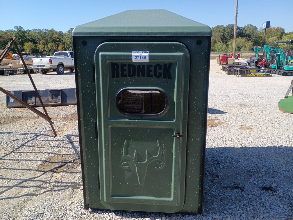 Redneck 4'x6' Hunting Blind