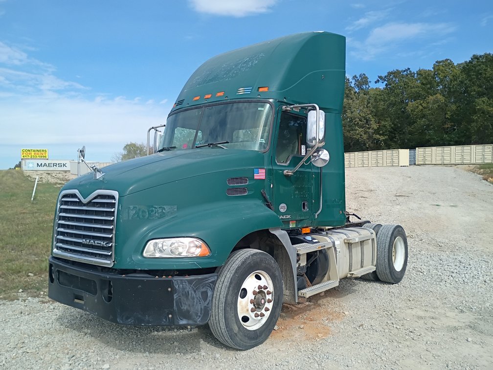 2013 Mack CXU612 Truck