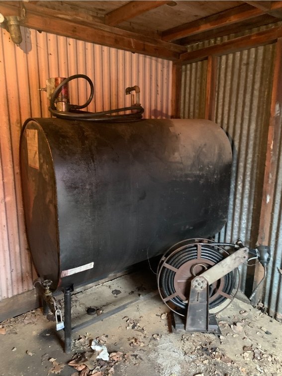 Oil Tank and Reel